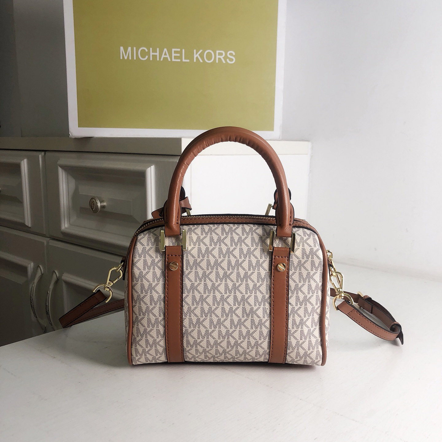New Michael Kors Women Luxury  - đánh giá và giá Luxury Watch Girl