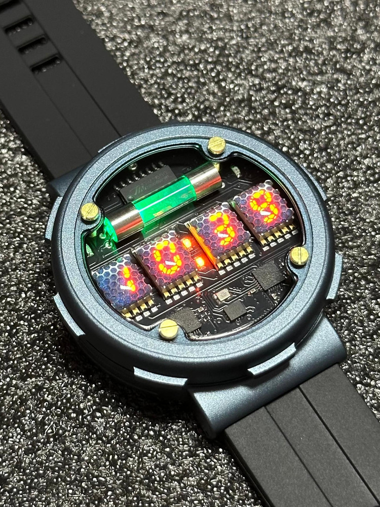 Retro Cyberpunk Nixie Tube Wat - đánh giá và giá Luxury Watch Nice