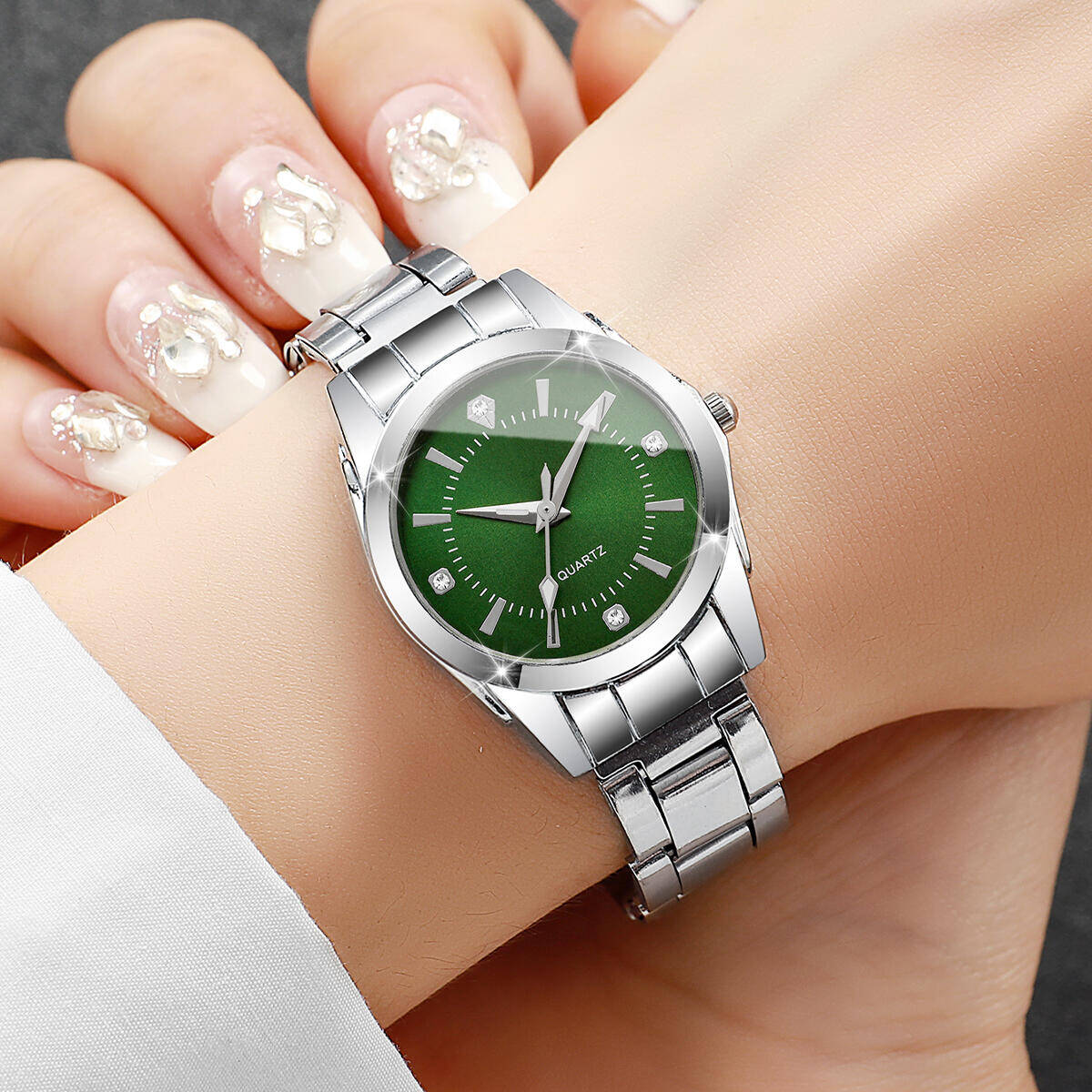 Luxury Rhinestone Women Watche - đánh giá và giá Luxury Watch Case Travel