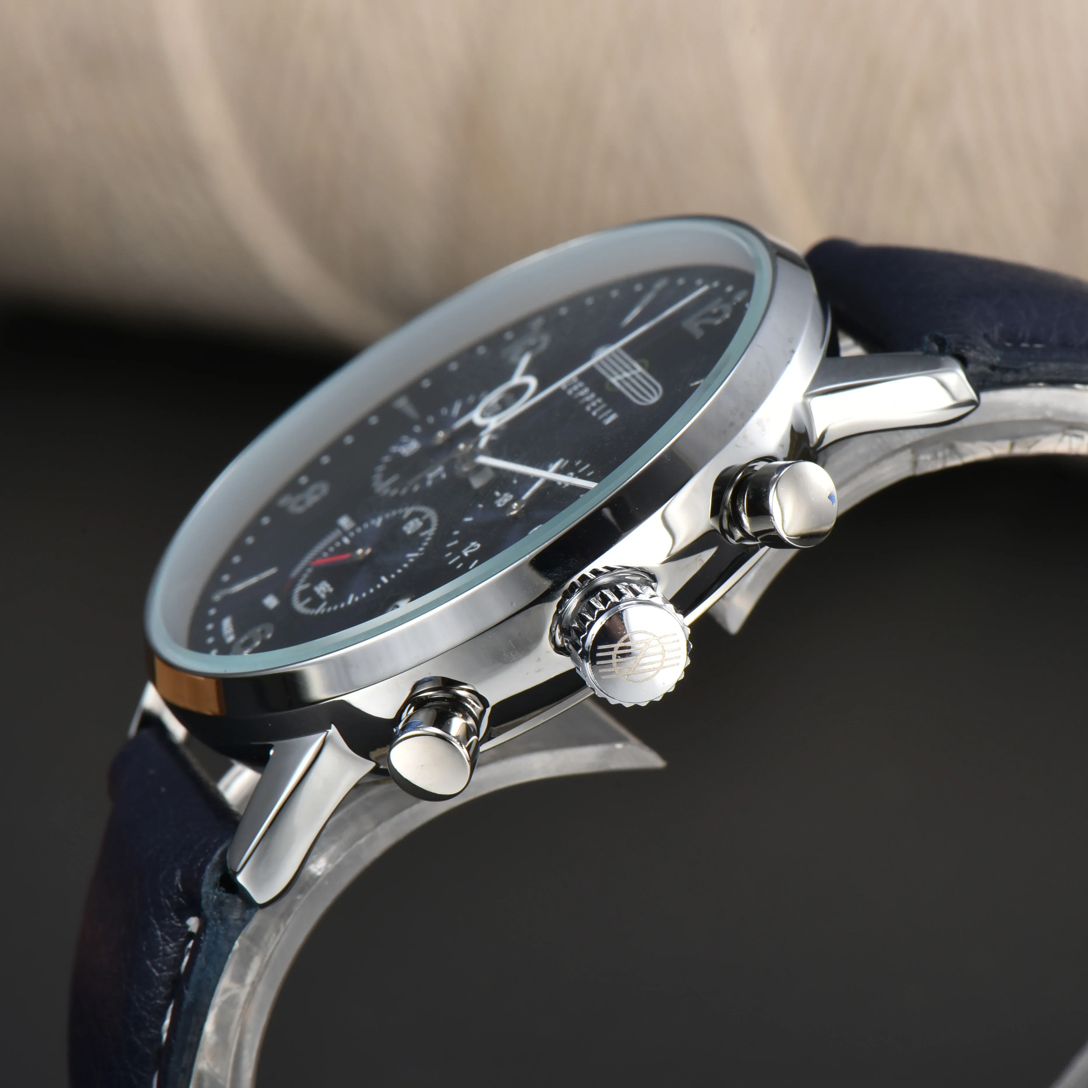 Classic ZEPPELIN Quartz Watch  - đánh giá và giá Luxury Watch Wallpaper